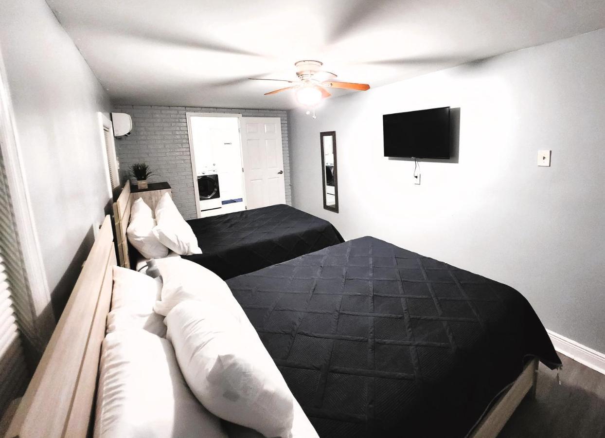Cozy 3 Bedroom House Near Airport/Raymond Stadium/Downtown. แทมปา ภายนอก รูปภาพ
